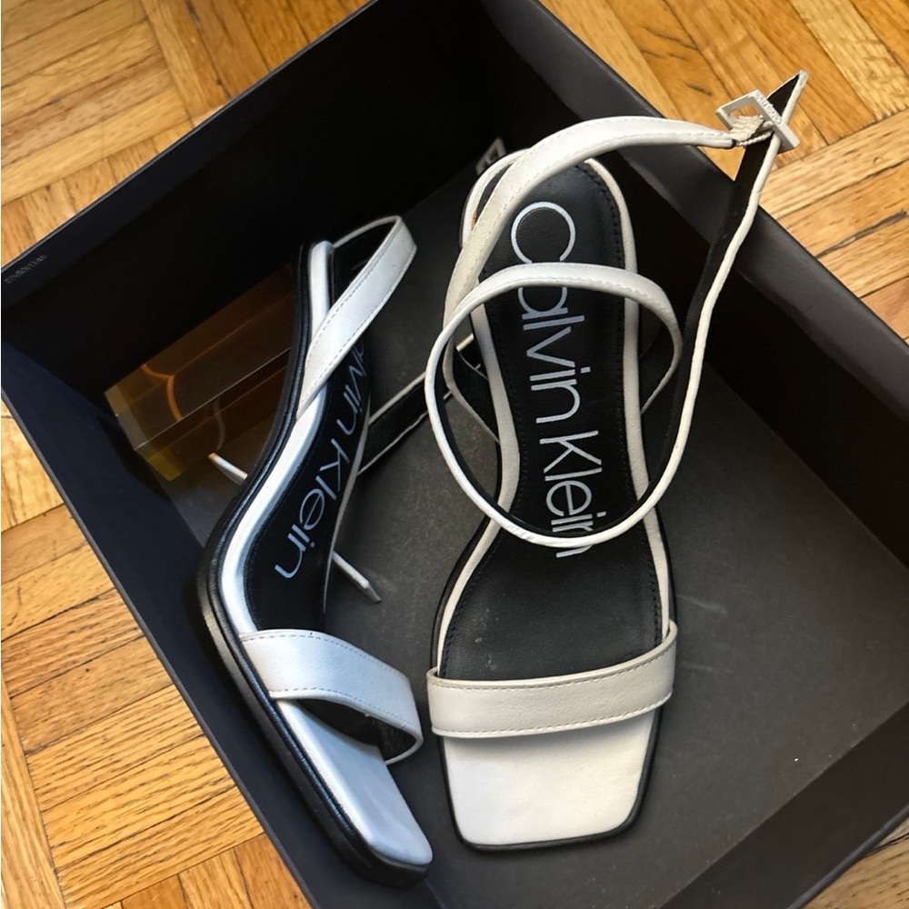 Calvin Klein kim cervo fashion sandals
